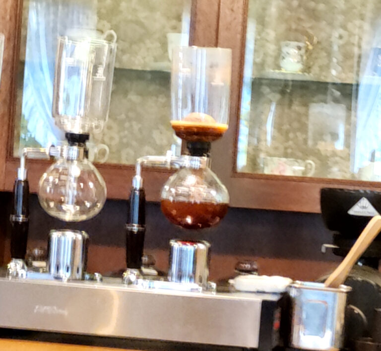 ☕ 香り高きサイフォンコーヒー